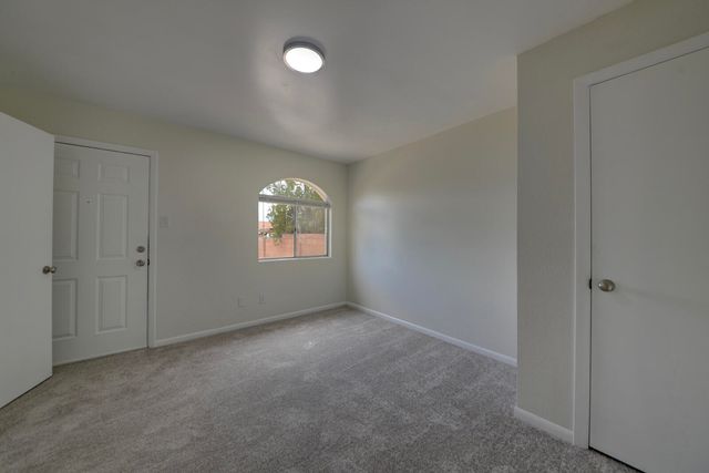 706 Cerro De Ortega Drive SE, Rio Rancho, NM 87124