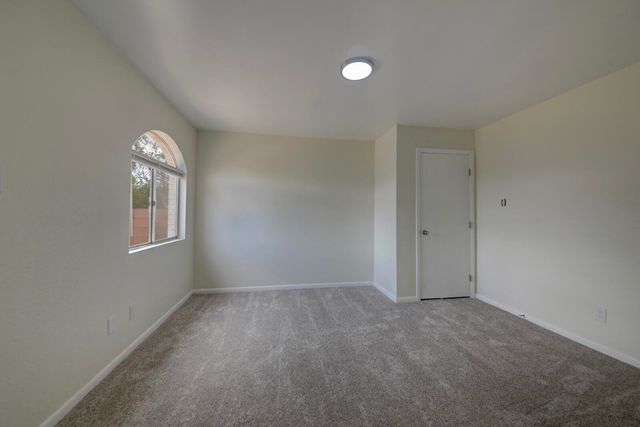 706 Cerro De Ortega Drive SE, Rio Rancho, NM 87124