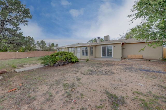 706 Cerro De Ortega Drive SE, Rio Rancho, NM 87124