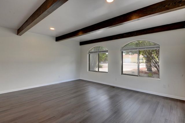 706 Cerro De Ortega Drive SE, Rio Rancho, NM 87124