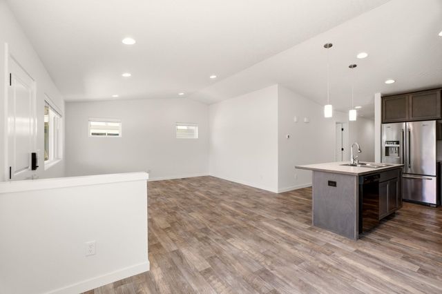 22871 E Wellington Pkwy, Liberty Lake, WA 99019