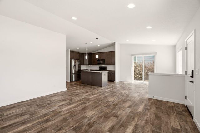 22871 E Wellington Pkwy, Liberty Lake, WA 99019