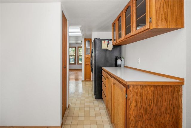 101 S RUSSELL Rd, Spokane, WA 99224
