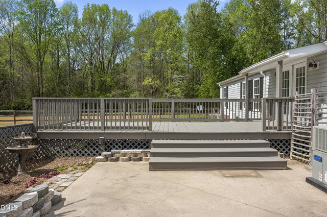 221 Pinkney Church Road, Fremont, NC 27830