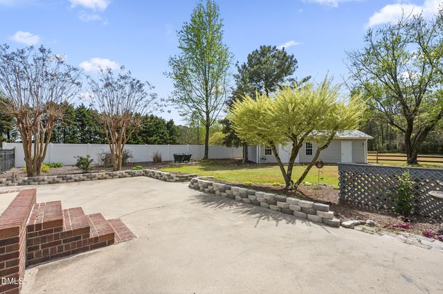 221 Pinkney Church Road, Fremont, NC 27830