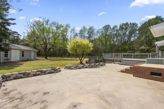 221 Pinkney Church Road, Fremont, NC 27830