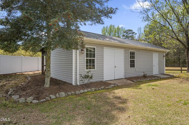 221 Pinkney Church Road, Fremont, NC 27830