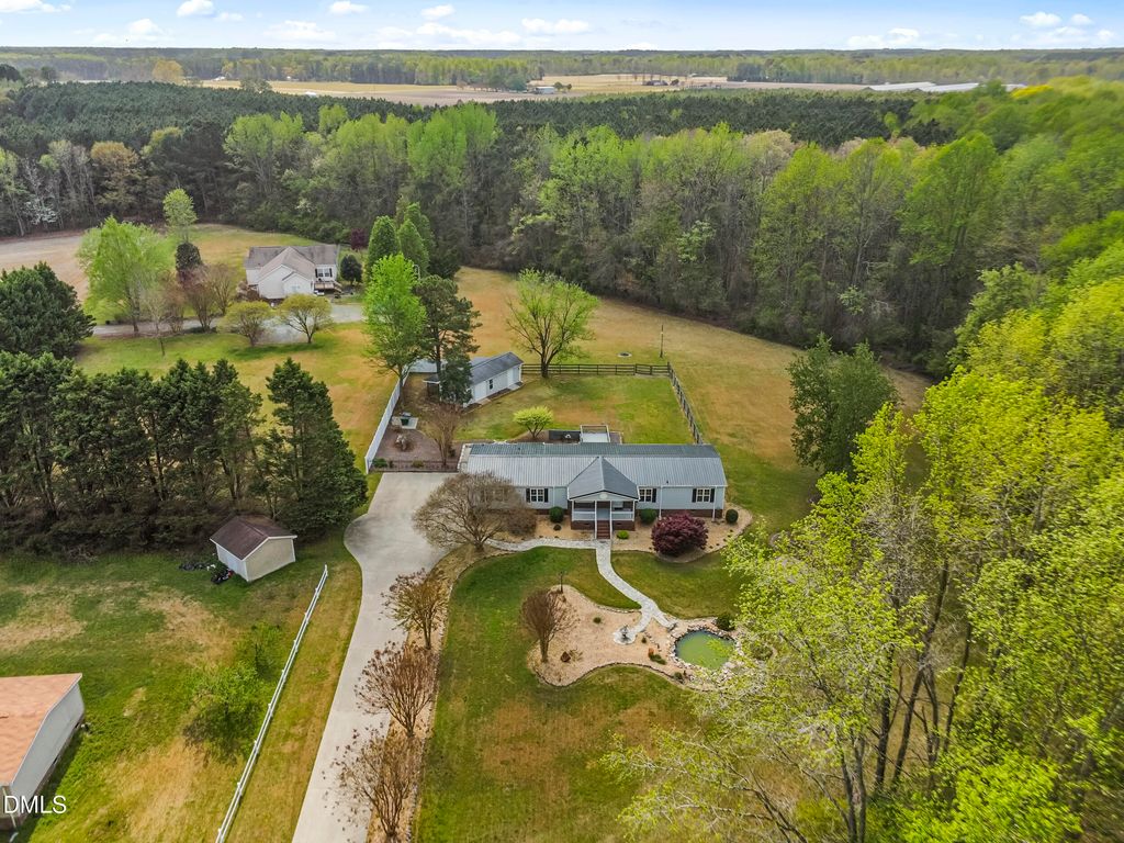 221 Pinkney Church Road, Fremont, NC 27830