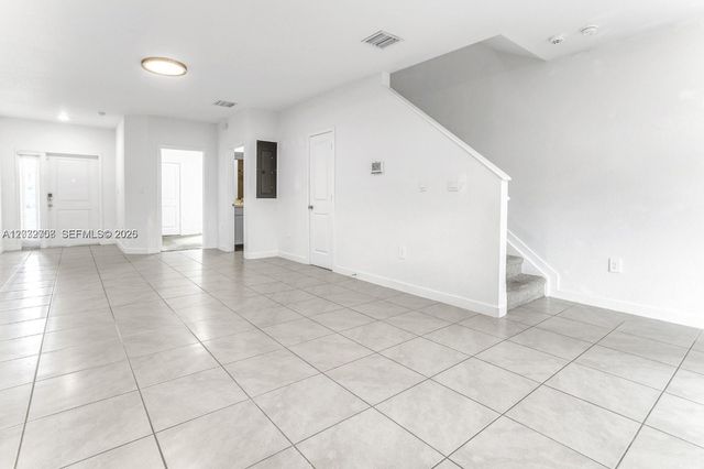 109 NE 3rd Ct, Florida City, FL 33034