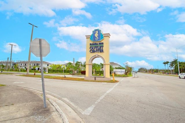 109 NE 3rd Ct, Florida City, FL 33034