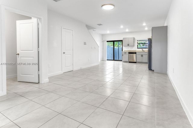 109 NE 3rd Ct, Florida City, FL 33034
