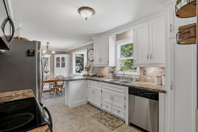 10633 Xavis Street NW, Coon Rapids, MN 55433