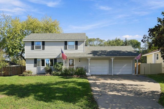 10633 Xavis Street NW, Coon Rapids, MN 55433
