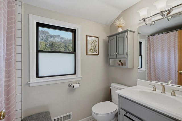 10633 Xavis Street NW, Coon Rapids, MN 55433