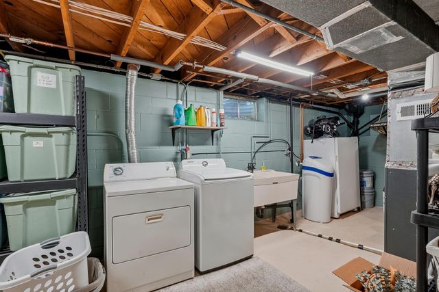 10633 Xavis Street NW, Coon Rapids, MN 55433