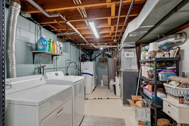 10633 Xavis Street NW, Coon Rapids, MN 55433
