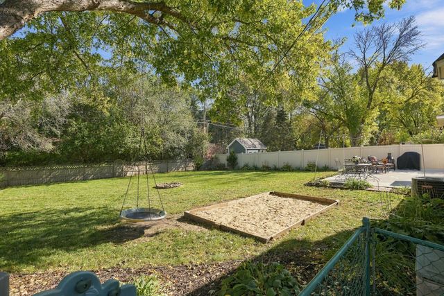 10633 Xavis Street NW, Coon Rapids, MN 55433