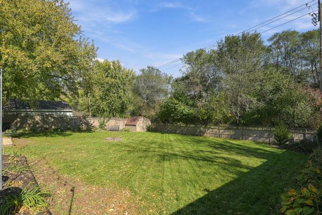 10633 Xavis Street NW, Coon Rapids, MN 55433