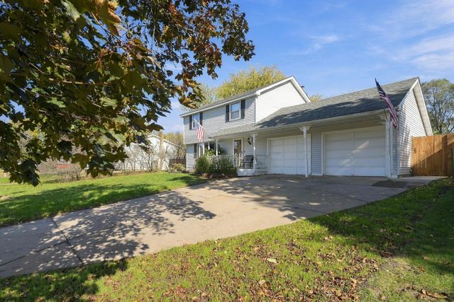 10633 Xavis Street NW, Coon Rapids, MN 55433