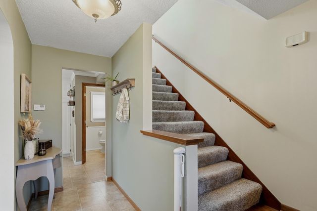 10633 Xavis Street NW, Coon Rapids, MN 55433