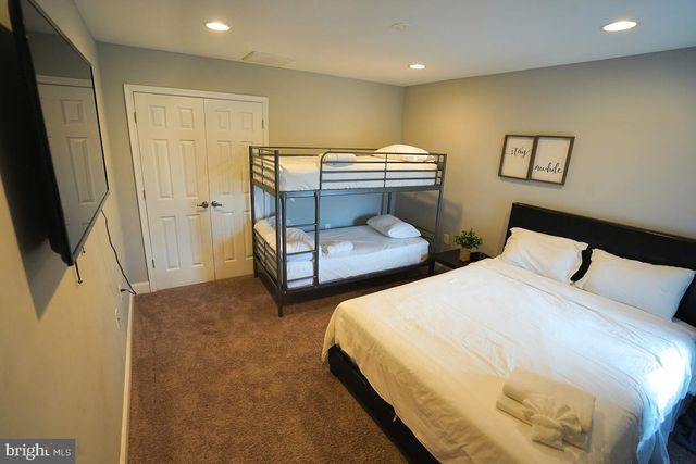 1505 E BALTIMORE ST E, Baltimore, MD 21231
