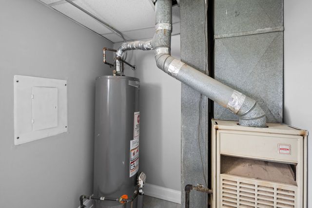 17 W 30th Place, Steger, IL 60475