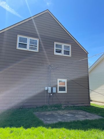 17 W 30th Place, Steger, IL 60475
