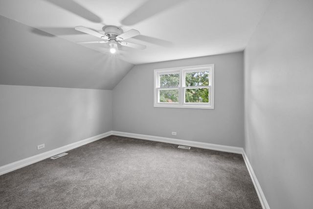 17 W 30th Place, Steger, IL 60475