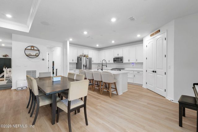 12464 CLAPBOARD BLUFF Trail, Jacksonville, FL 32226