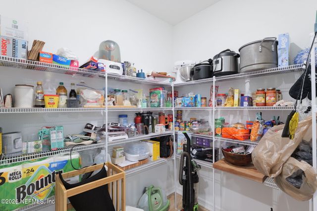 12464 CLAPBOARD BLUFF Trail, Jacksonville, FL 32226