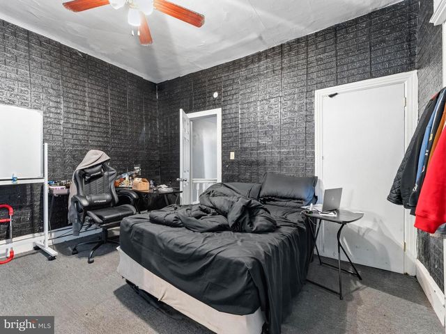 2338 W HAGERT ST, Philadelphia, PA 19132