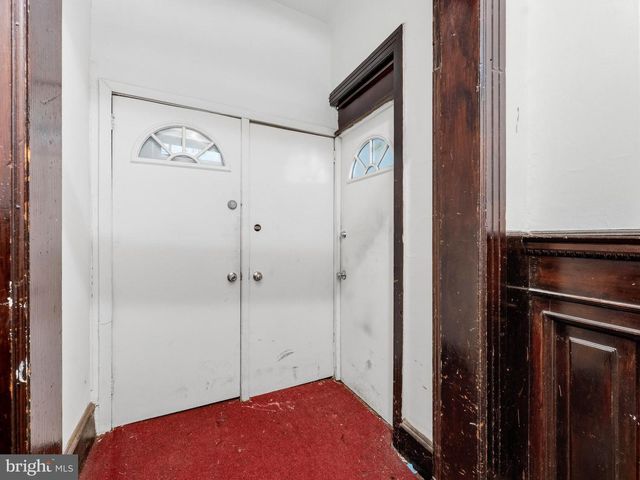 2338 W HAGERT ST, Philadelphia, PA 19132