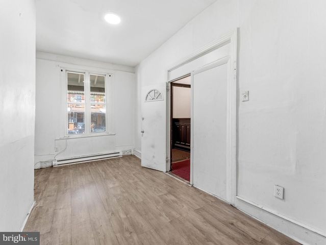2338 W HAGERT ST, Philadelphia, PA 19132
