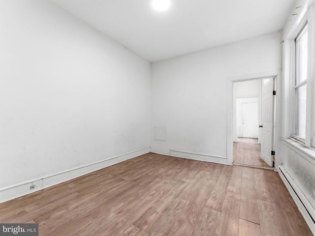 2338 W HAGERT ST, Philadelphia, PA 19132