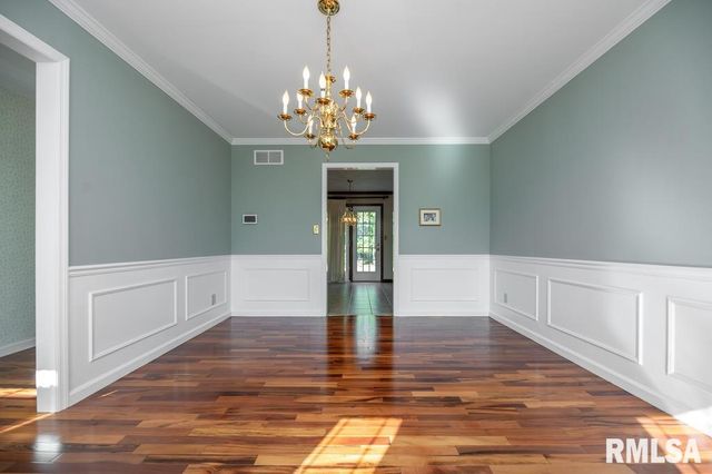 1319 W WEXFORD Place, Peoria, IL 61615