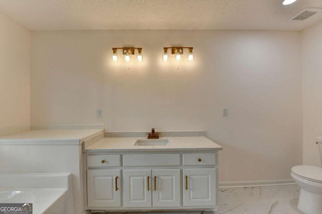 1703 Bismarck Circle, Winder, GA 30680