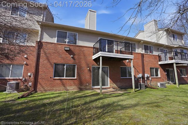 30674 Ardmore Court, Novi, MI 48377