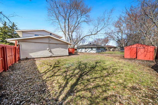 1421 Heather Drive, Aurora, IL 60506