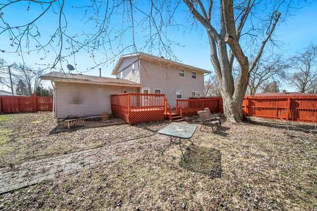 1421 Heather Drive, Aurora, IL 60506