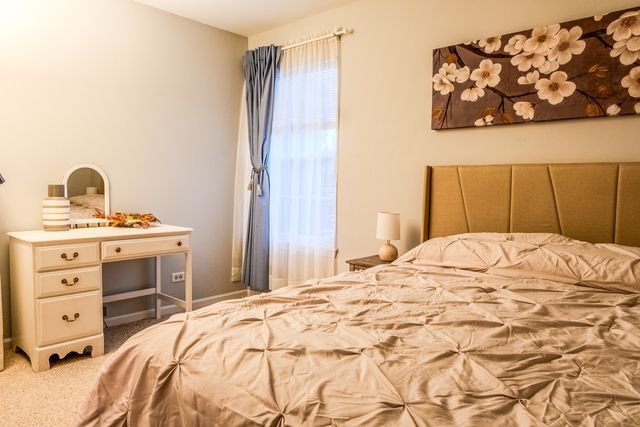 142 Kennebunk Court, Glendale Heights, IL 60139