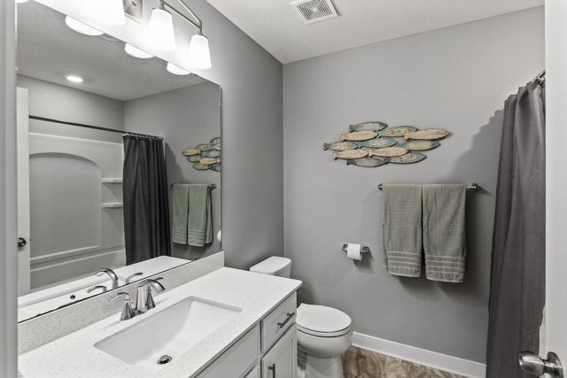 6063 Idsen Avenue S, Cottage Grove, MN 55016