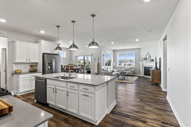 6063 Idsen Avenue S, Cottage Grove, MN 55016