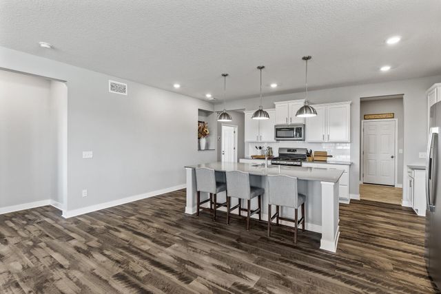 6063 Idsen Avenue S, Cottage Grove, MN 55016