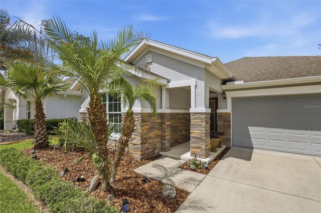 122 S HUMMINGBIRD PLACE, Palm Coast, FL 32164