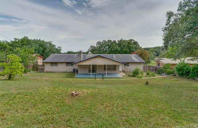 211 E Woodlake, San Antonio, TX 78229