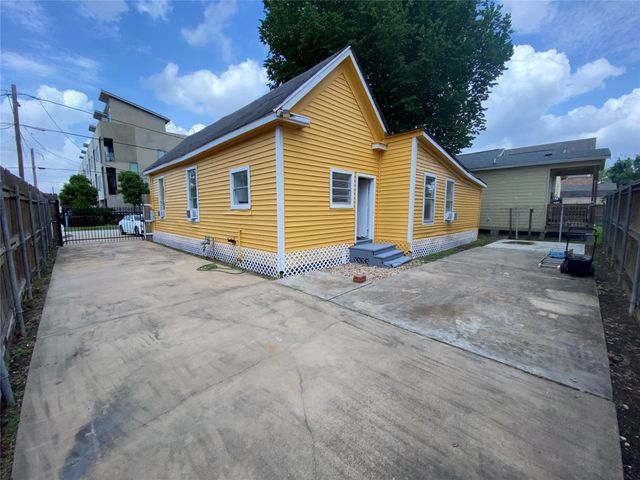 1517 Summer Street, Houston, TX 77007