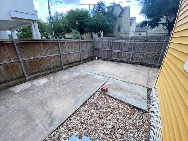 1517 Summer Street, Houston, TX 77007