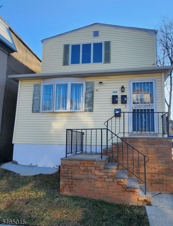 1310 E Henry St, Linden City, NJ 07036 — exterior