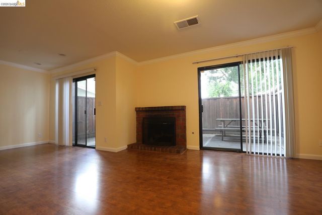 1055 San Ramon Valley BLVD, Danville, CA 94526