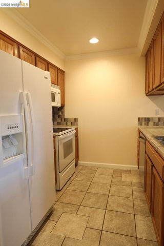 1055 San Ramon Valley BLVD, Danville, CA 94526